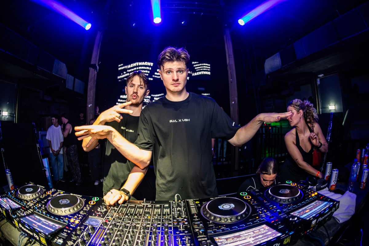 Loading... just a sec